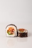 Futomaki Salmon Spicy (5 pieces)